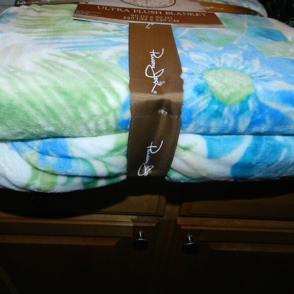 Panama Jack Tropical Floral Print Ultra Plush Throw Blanket 90" x90"📦⌚🏃🏻💨⚡🚚 - Picture 8 of 16